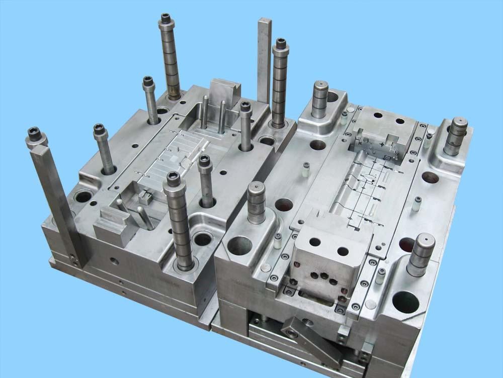 Production-and-export-of-plastic-injection-molds